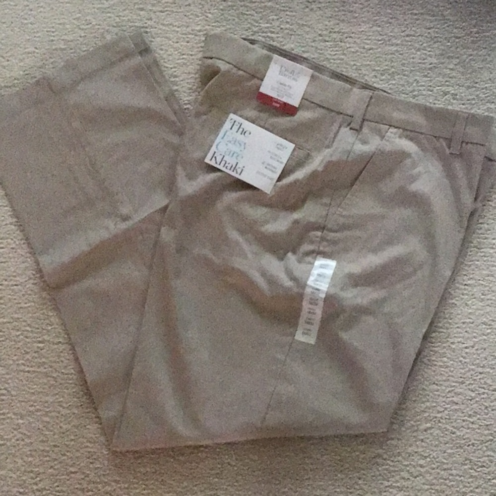 NWT Croft & Barrow classic fit Easy Care Khaki 38x32